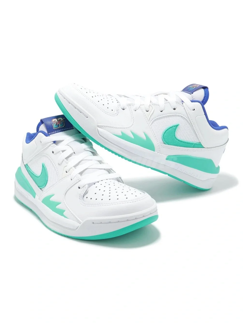 Nike White & Aqua Low-Top Women’s Sneakers with Blue Lining